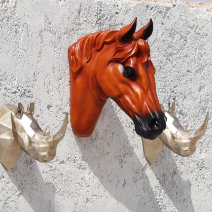 مجسمه دیواری اسب فایبر (رعد)