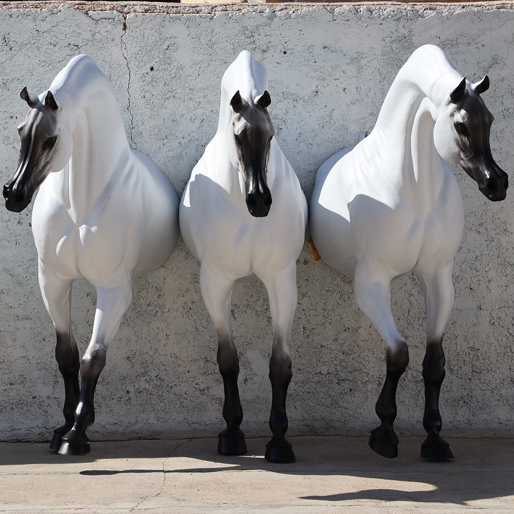 مجسمه نیم تنه دیواری ایستاده اسب عرب ابعاد واقعی مدل سه تایی هوسپا