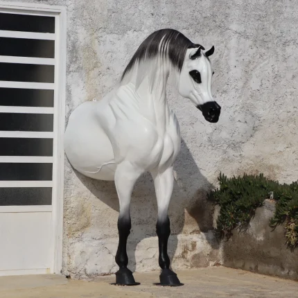 مجسمه نیم تنه دیواری ایستاده اسب عرب هوسپا